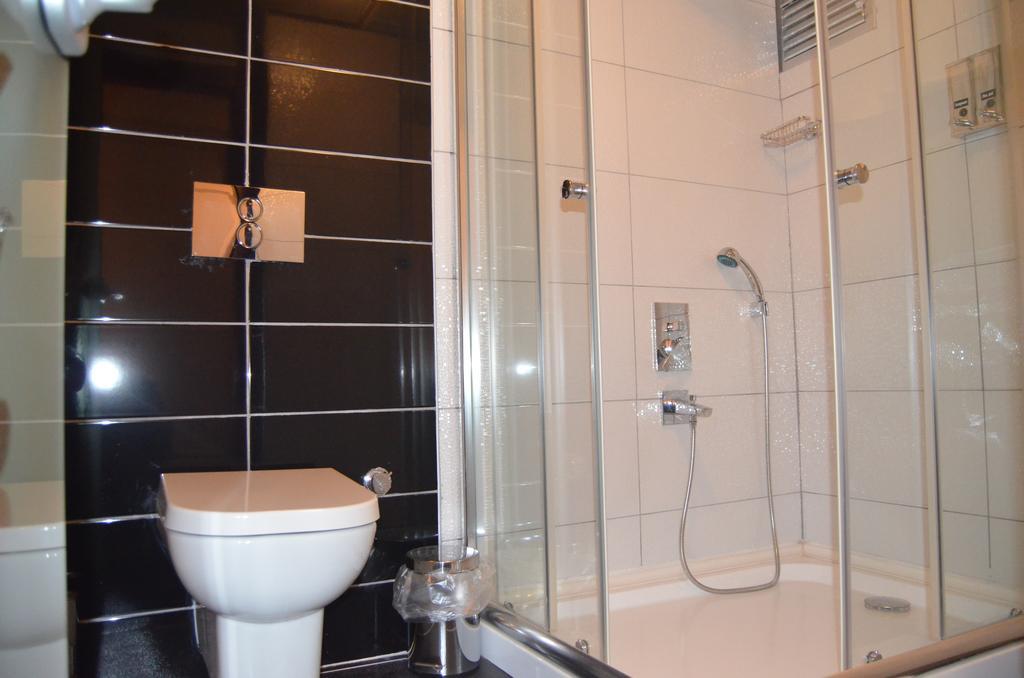 The Gala Palace Suits Kars Rom bilde