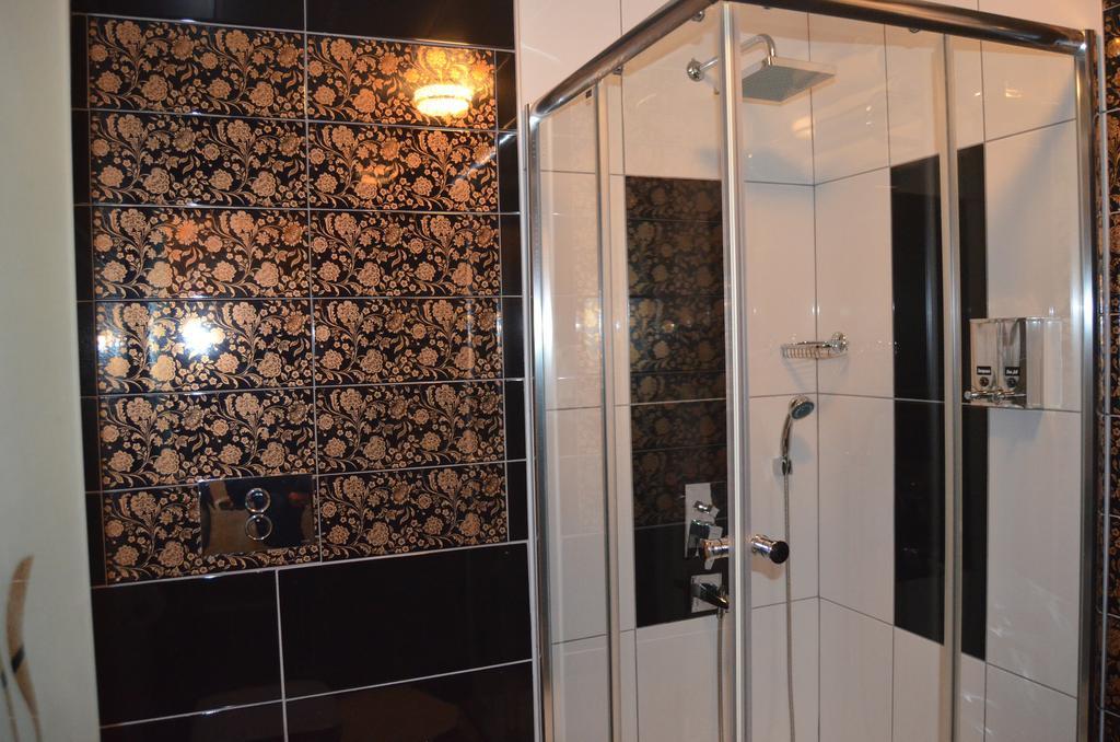 The Gala Palace Suits Kars Rom bilde