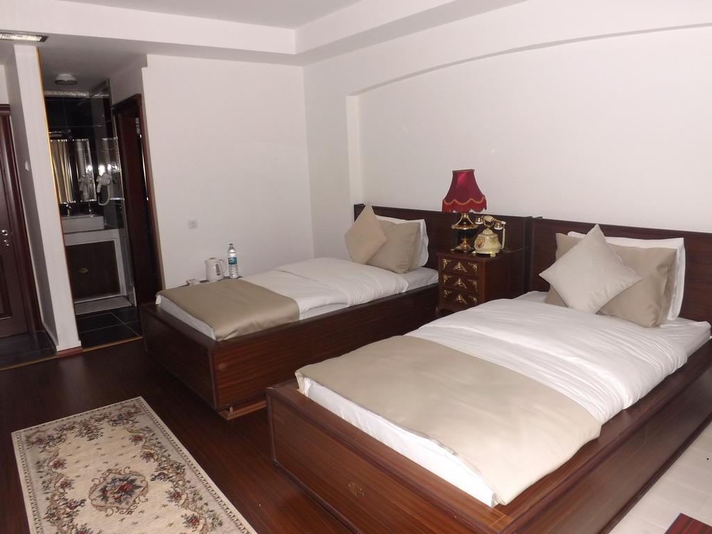 The Gala Palace Suits Kars Rom bilde